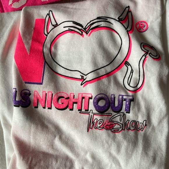 Girl’s Night Out Set - Picture 4 of 12